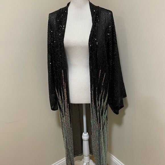 New Free People Party On Kimono
One size
Retail $168
New never worn bef… - Picture 4 of 12